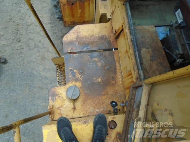 Clark 125 B Фронтальні навантажувачі