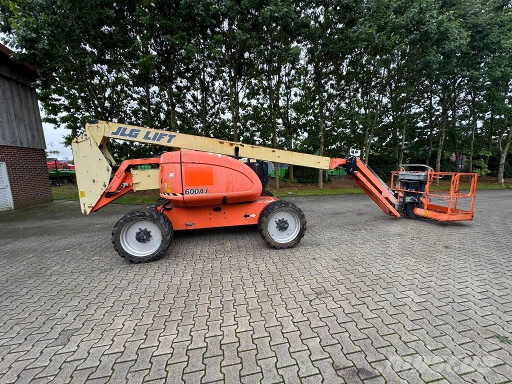 JLG 600 AJ Колінчаті підйомники