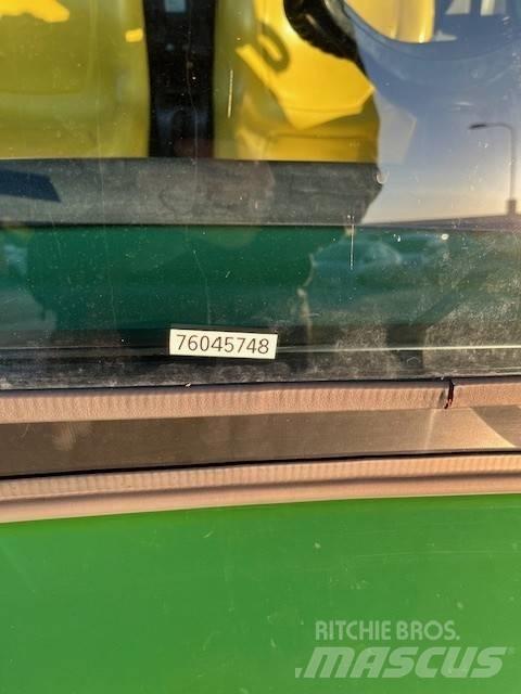 John Deere Gator TE Підсобні машини