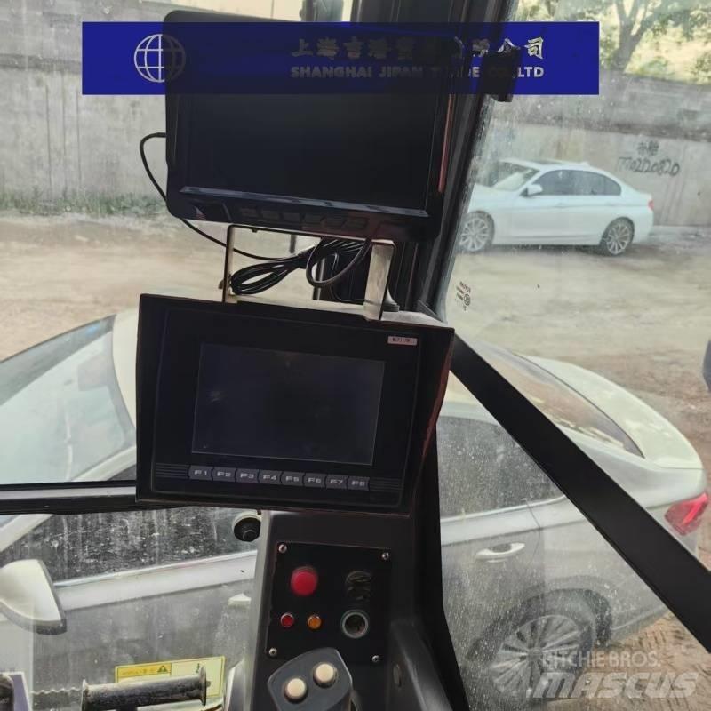 Sany SCC600A Гусеничні крани