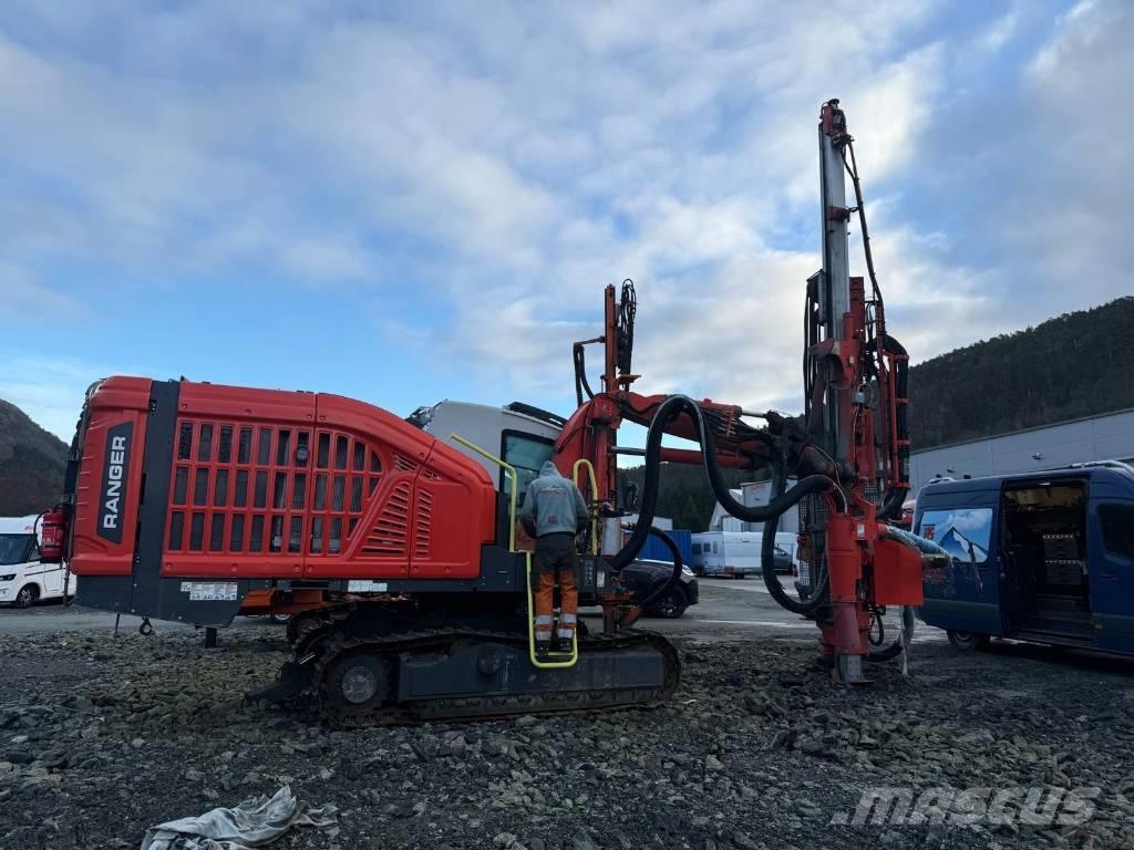 Sandvik DX 800I Свердлильні установки