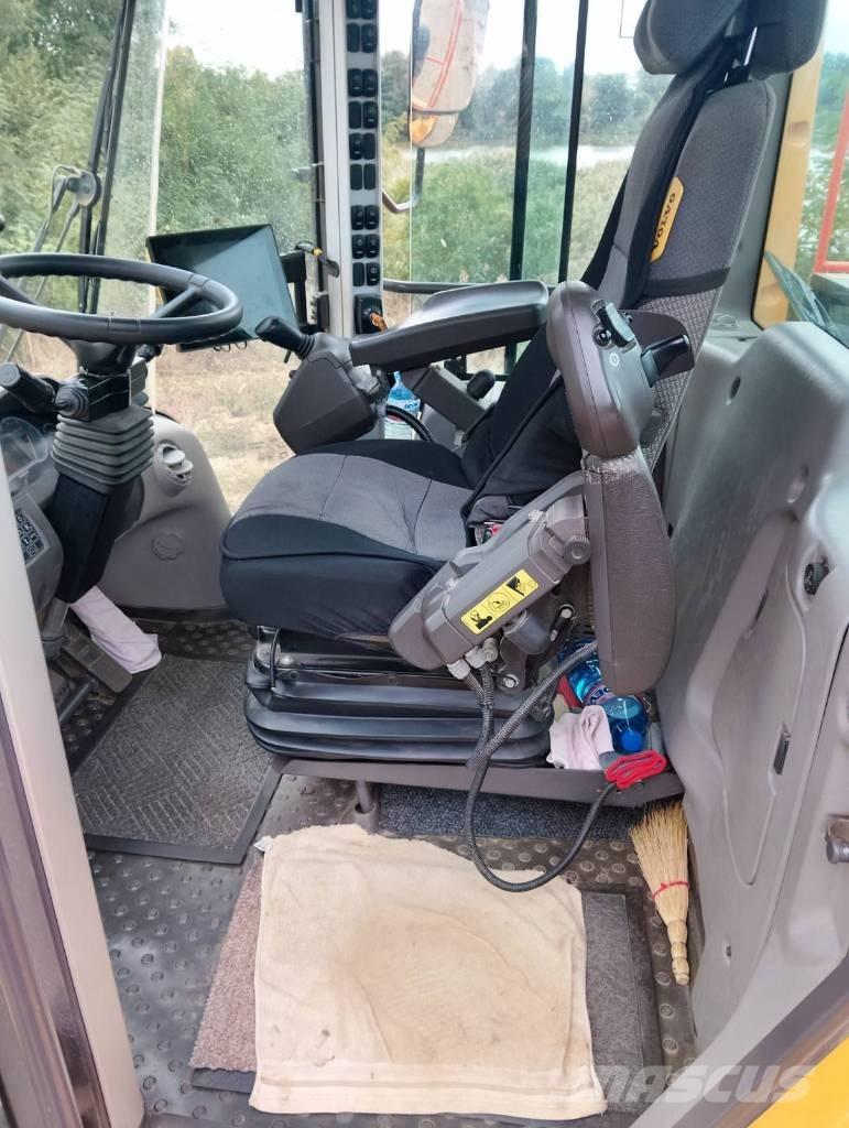 Volvo L 150 H Фронтальні навантажувачі