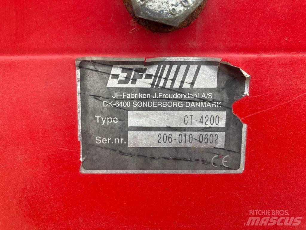 JF CT 4200 Причепи із самозавантаженням