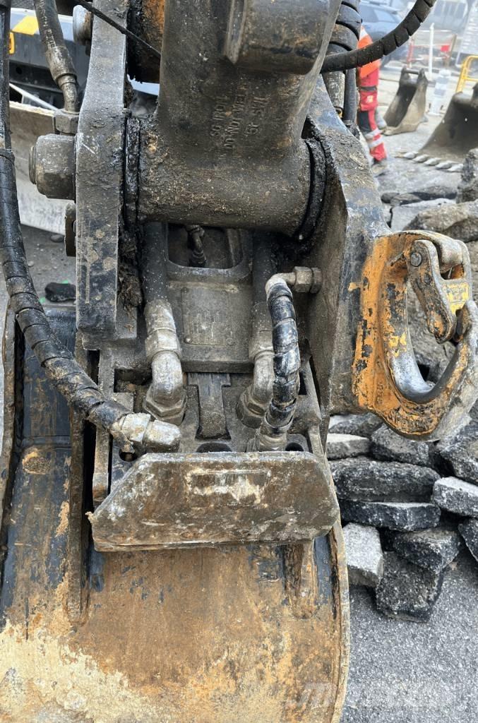 JCB Hydradig Колісні екскаватори