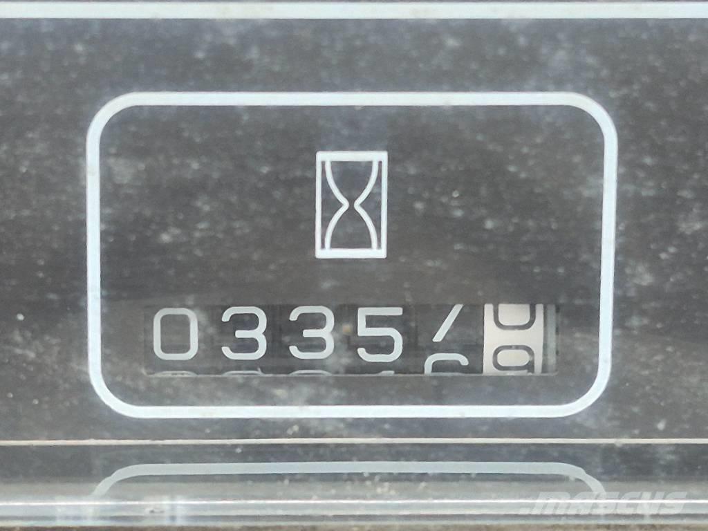 Nissan F04 B 40 H Інше