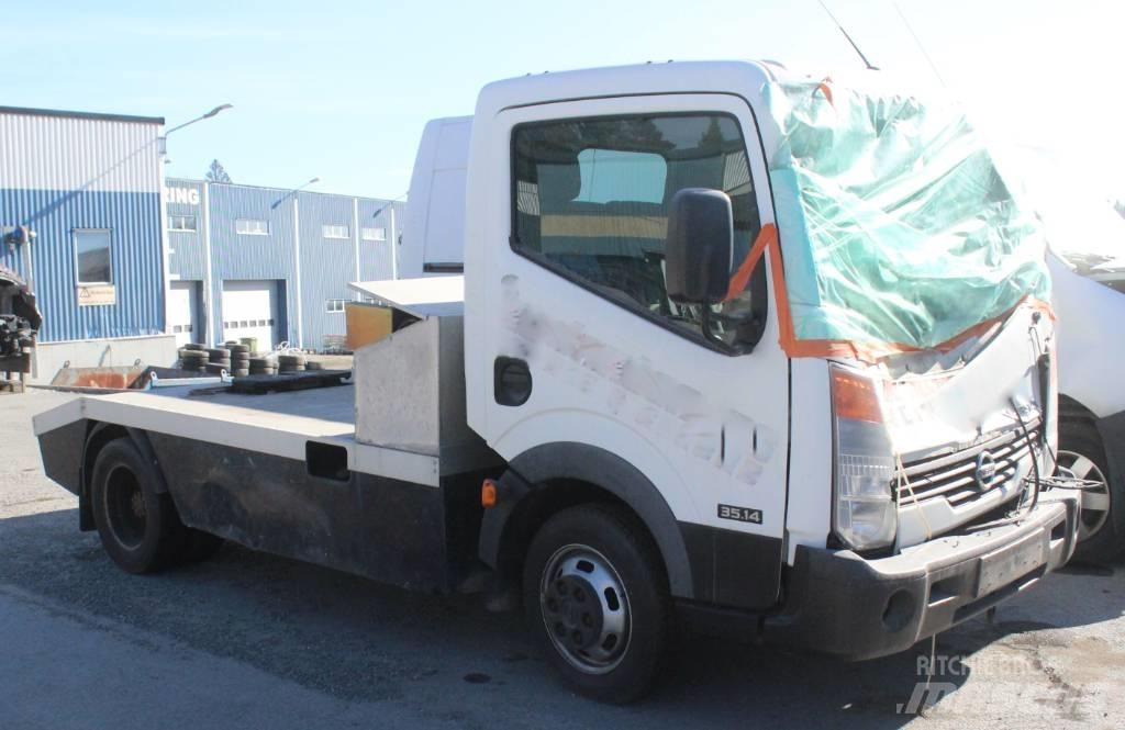 Nissan Cabstar Тягачі