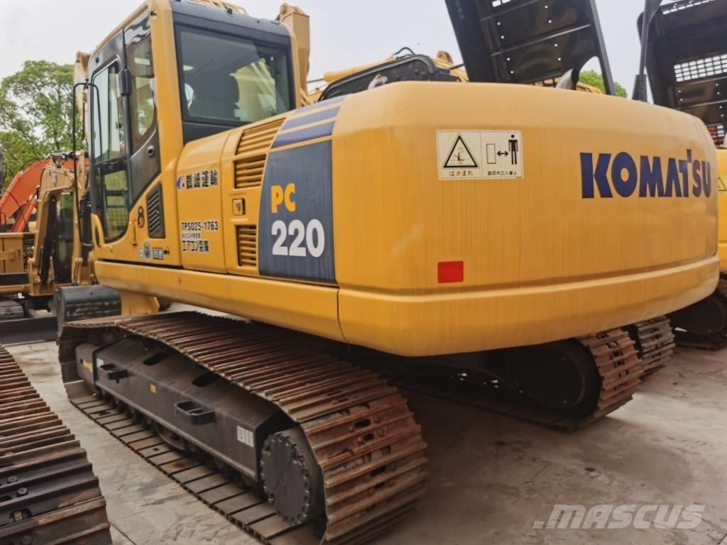 Komatsu PC 220-8 Гусеничні екскаватори