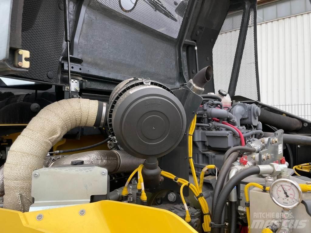 Bomag BW 28 RH Пневматичні катки