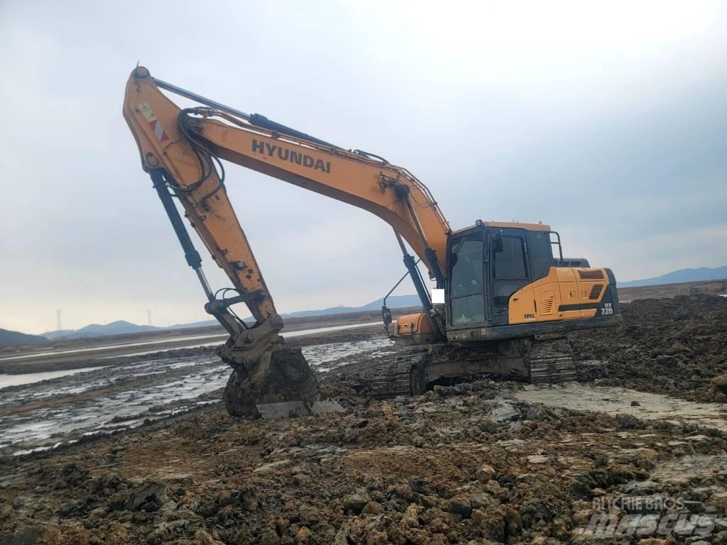 Hyundai HX 220 Гусеничні екскаватори