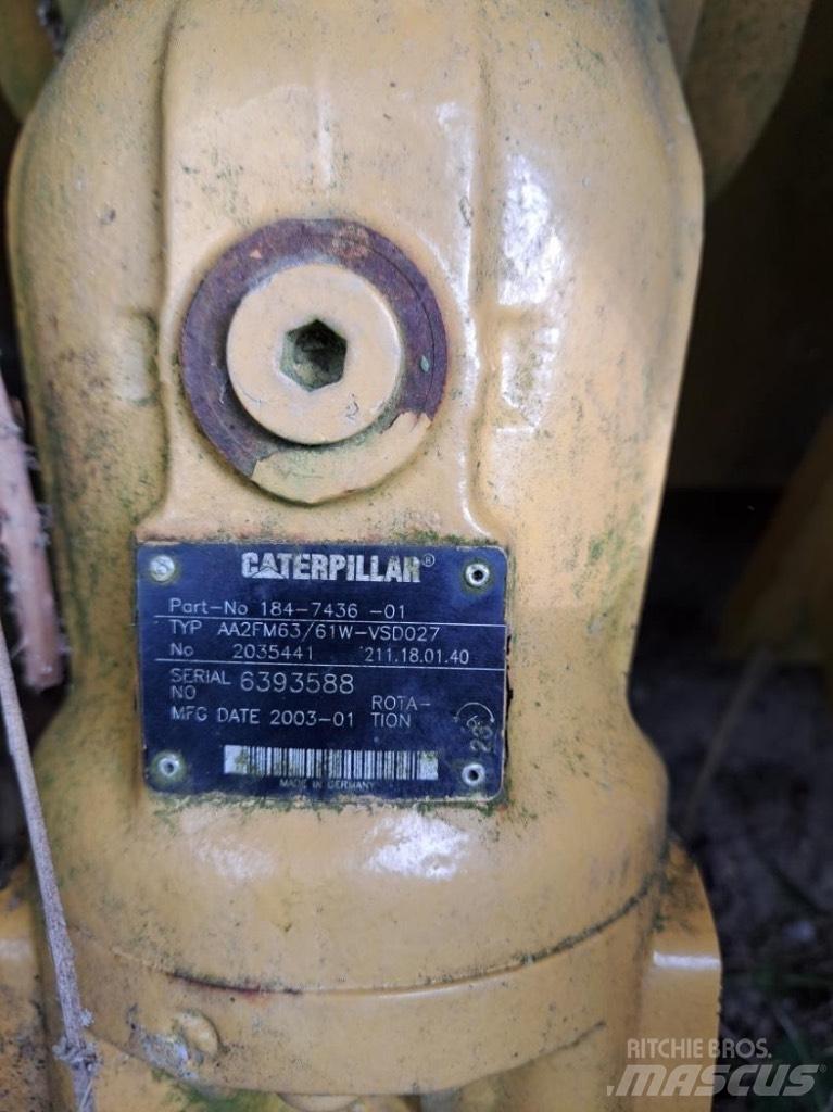 CAT 663 E Завантажувально-укладальне обладнання