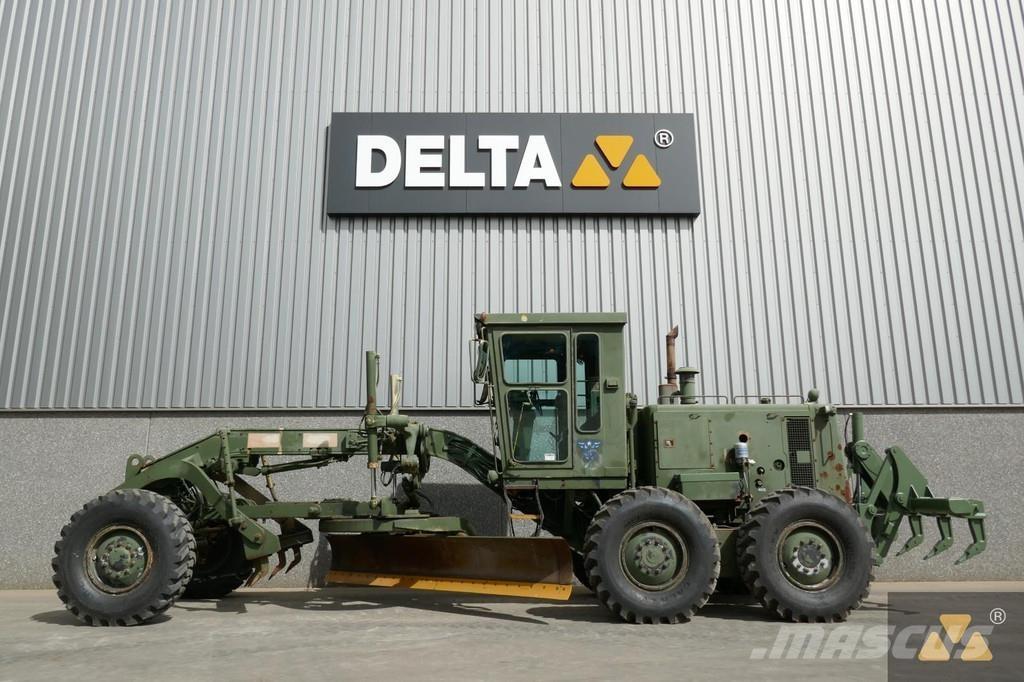 CAT 130G Ex-army Грейдери