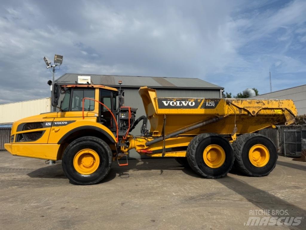 Volvo A 25 G Зчленовані самоскиди