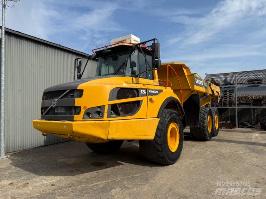Volvo A 25 G Зчленовані самоскиди