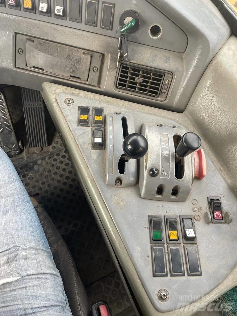 Volvo A40D Зчленовані самоскиди