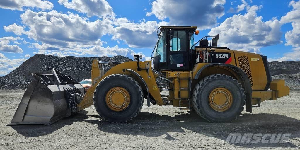 CAT 982 M Фронтальні навантажувачі