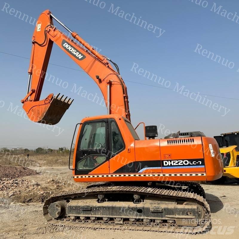 Doosan DH220LC-7 Гусеничні екскаватори