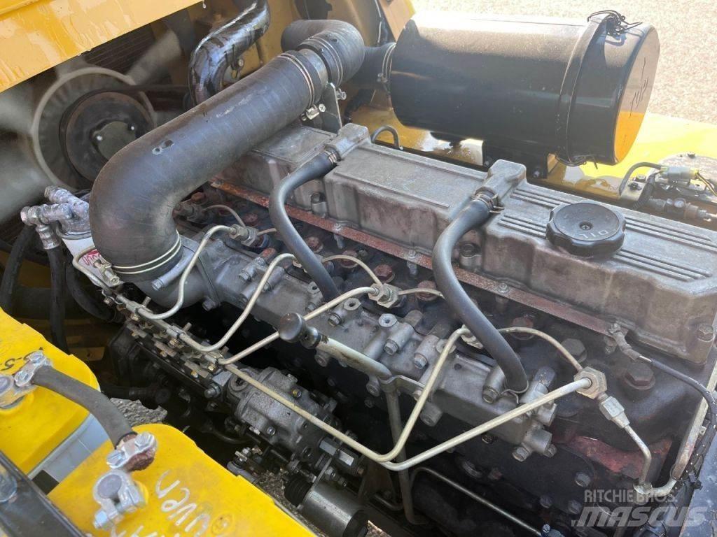 CAT DP40K2 Дизельні навантажувачі