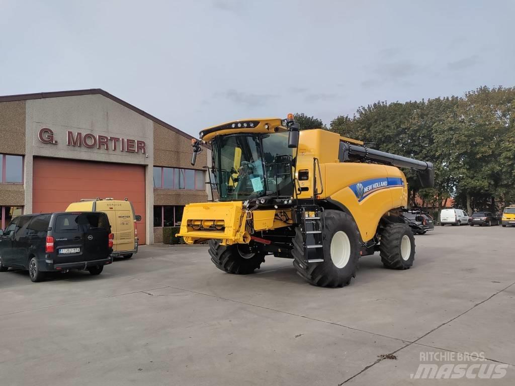 New Holland CX 8.80 Зернозбиральні комбайни