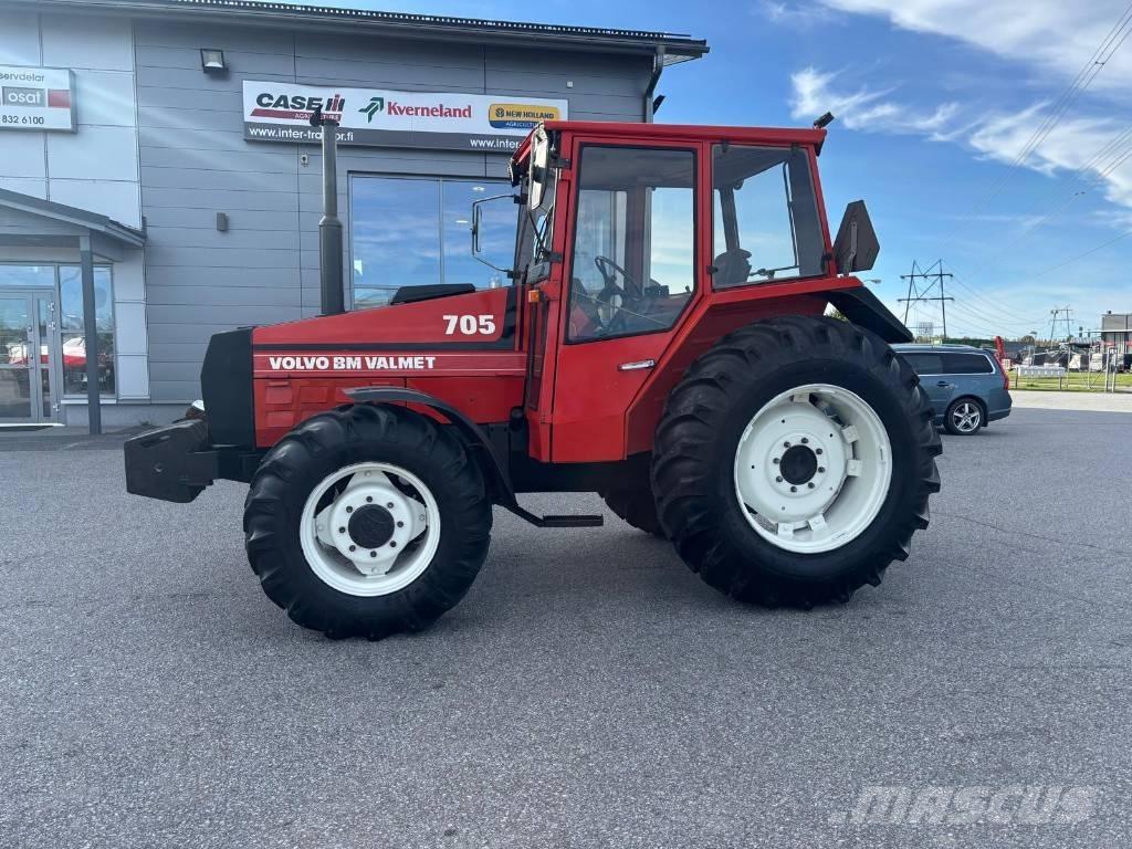 Valmet 705 Трактори