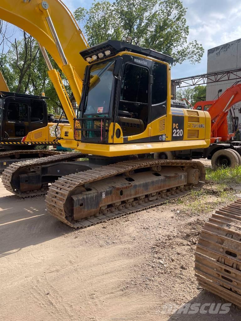 Komatsu pc220-8 Гусеничні екскаватори