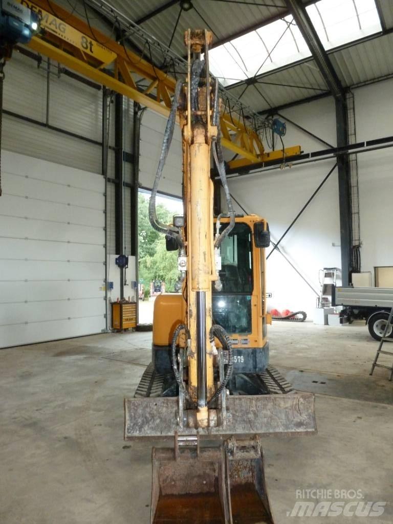 Hyundai R35Z-9 Міні-екскаватори < 7т