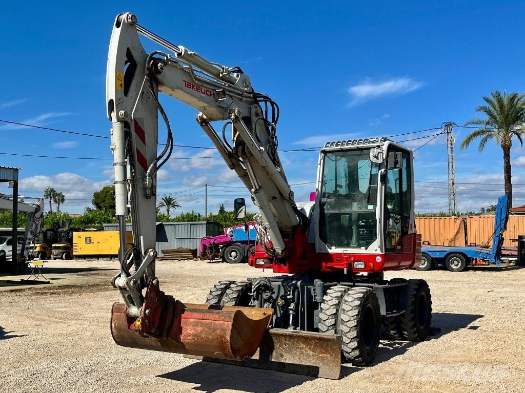 Takeuchi TB 295 W Колісні екскаватори