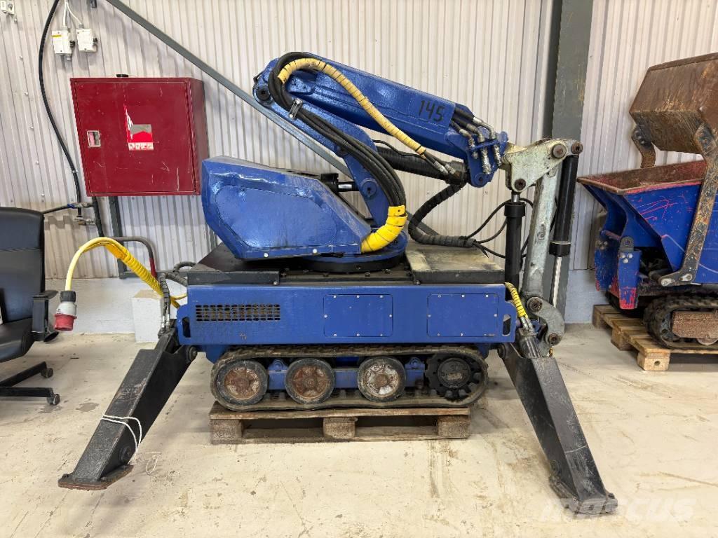  DMX 520 Екскаватори для знесення споруд