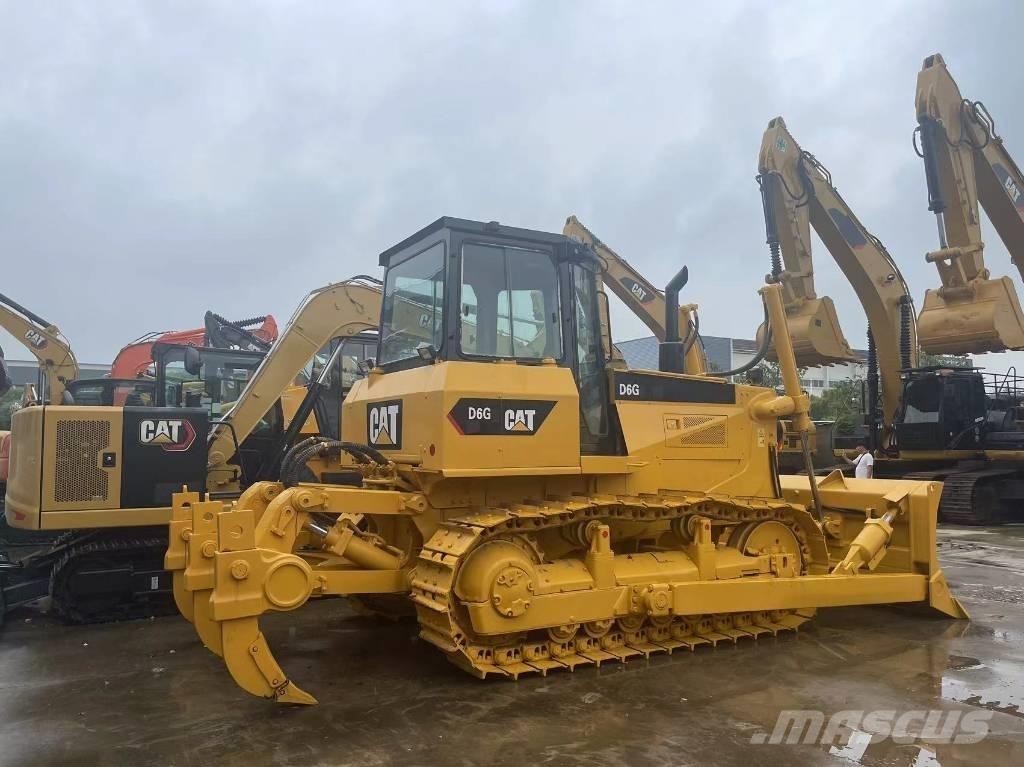 CAT D 6 G Гусеничні бульдозери
