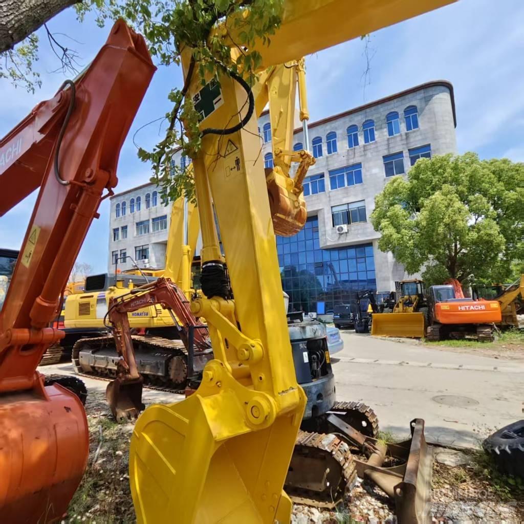Komatsu PC 130 Гусеничні екскаватори