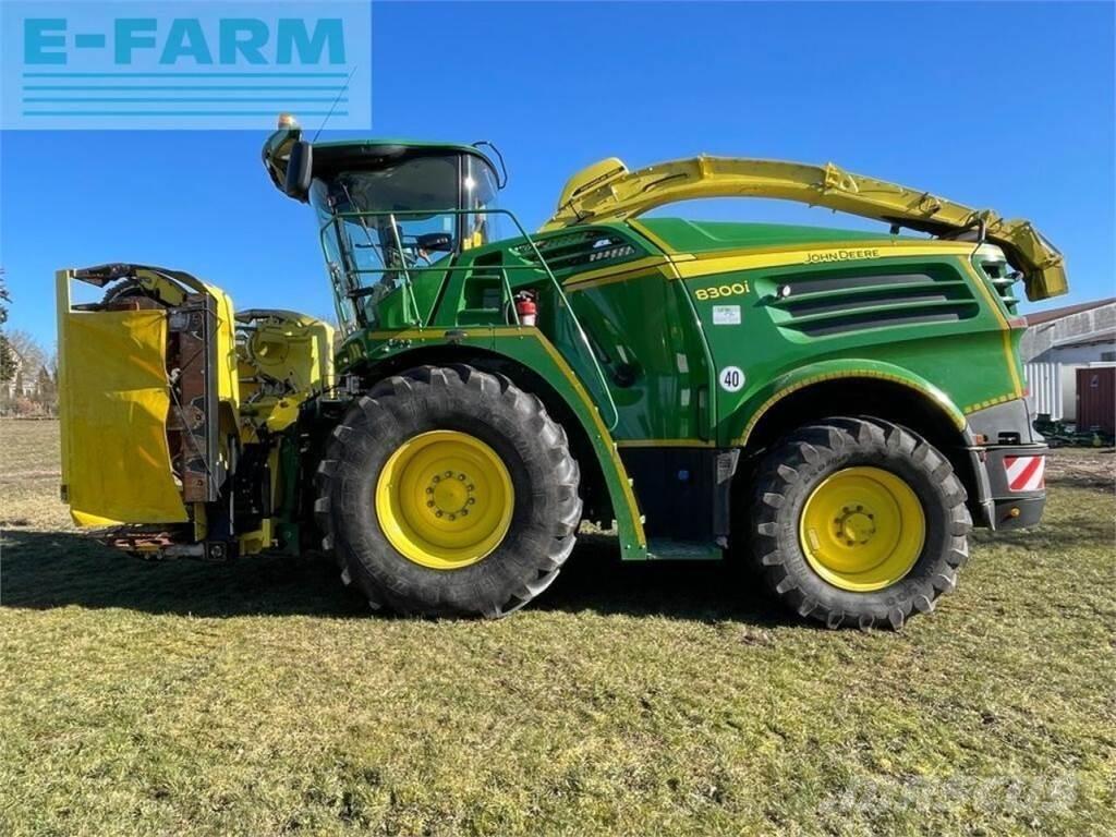 John Deere 8300 Кормозбиральні комбайни