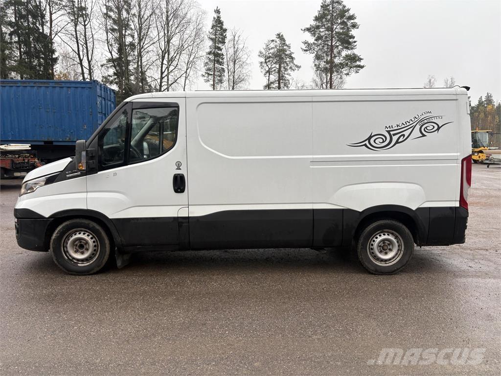 Iveco 35S13 Панельні фургони