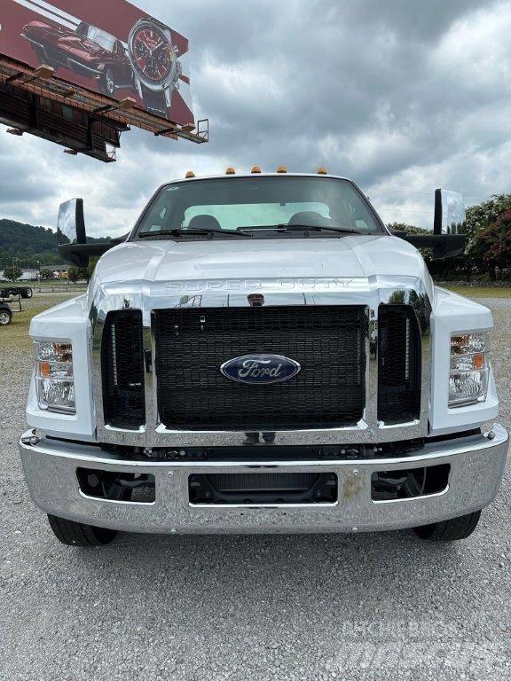 Ford F-750 Шасі з кабіною