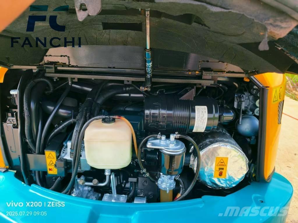 Kubota KX 135 Гусеничні екскаватори