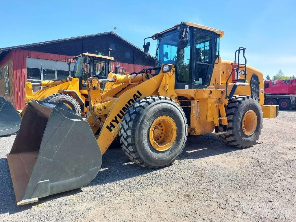 Hyundai HL 960 Фронтальні навантажувачі