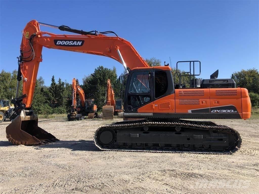Doosan DX 300 Гусеничні екскаватори