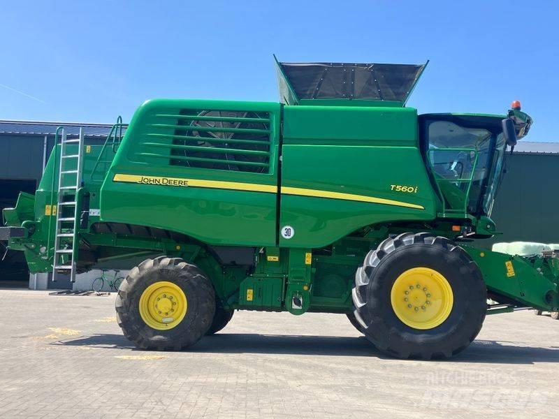 John Deere T 560 i Зернозбиральні комбайни