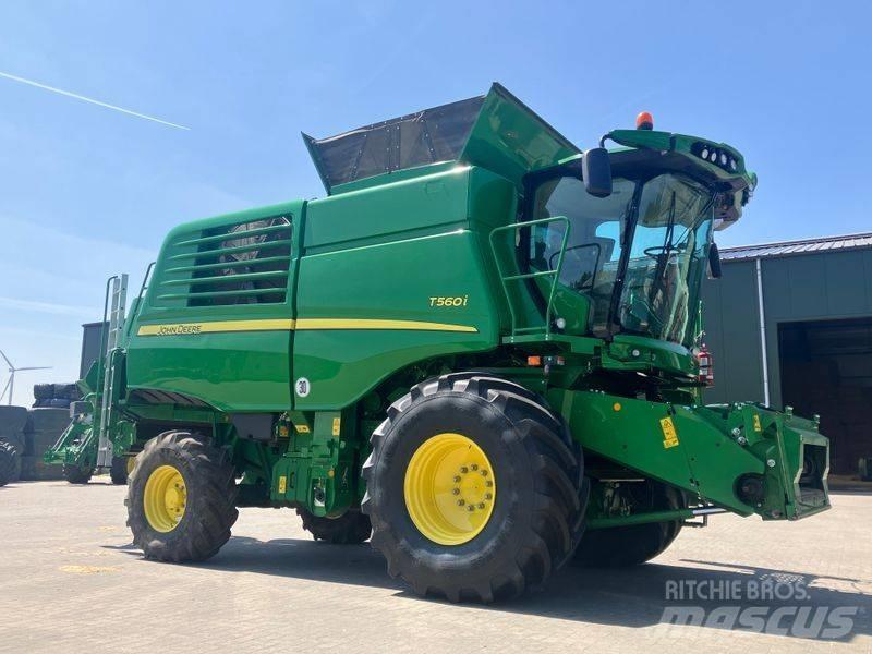 John Deere T 560 i Зернозбиральні комбайни