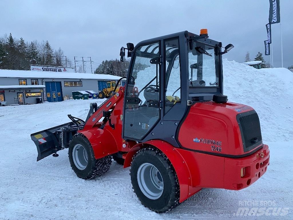 Flexitrac 1248 Багатофункціональне обладнання для вантажних і землекопальних робіт