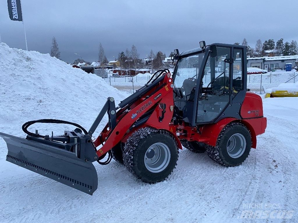 Flexitrac 1248 Багатофункціональне обладнання для вантажних і землекопальних робіт