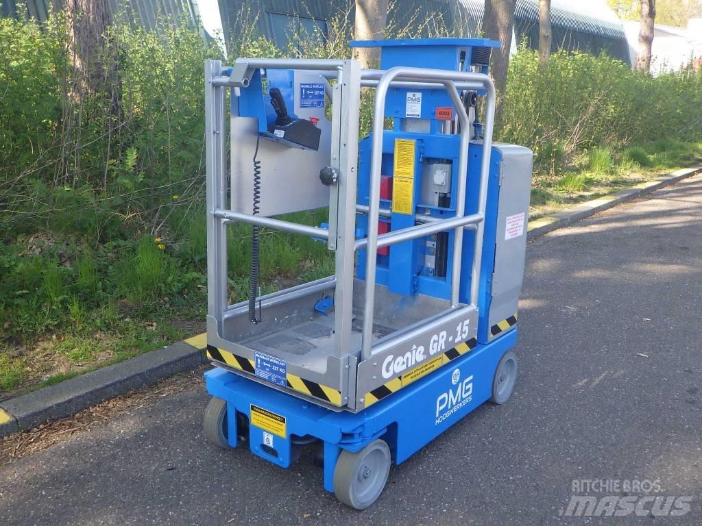 Genie GR15 Вертикальні щоглові підйомники
