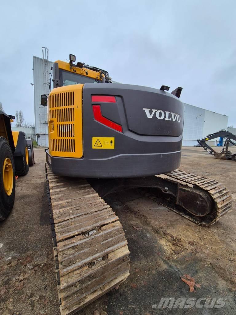 Volvo ECR 235 D Гусеничні екскаватори