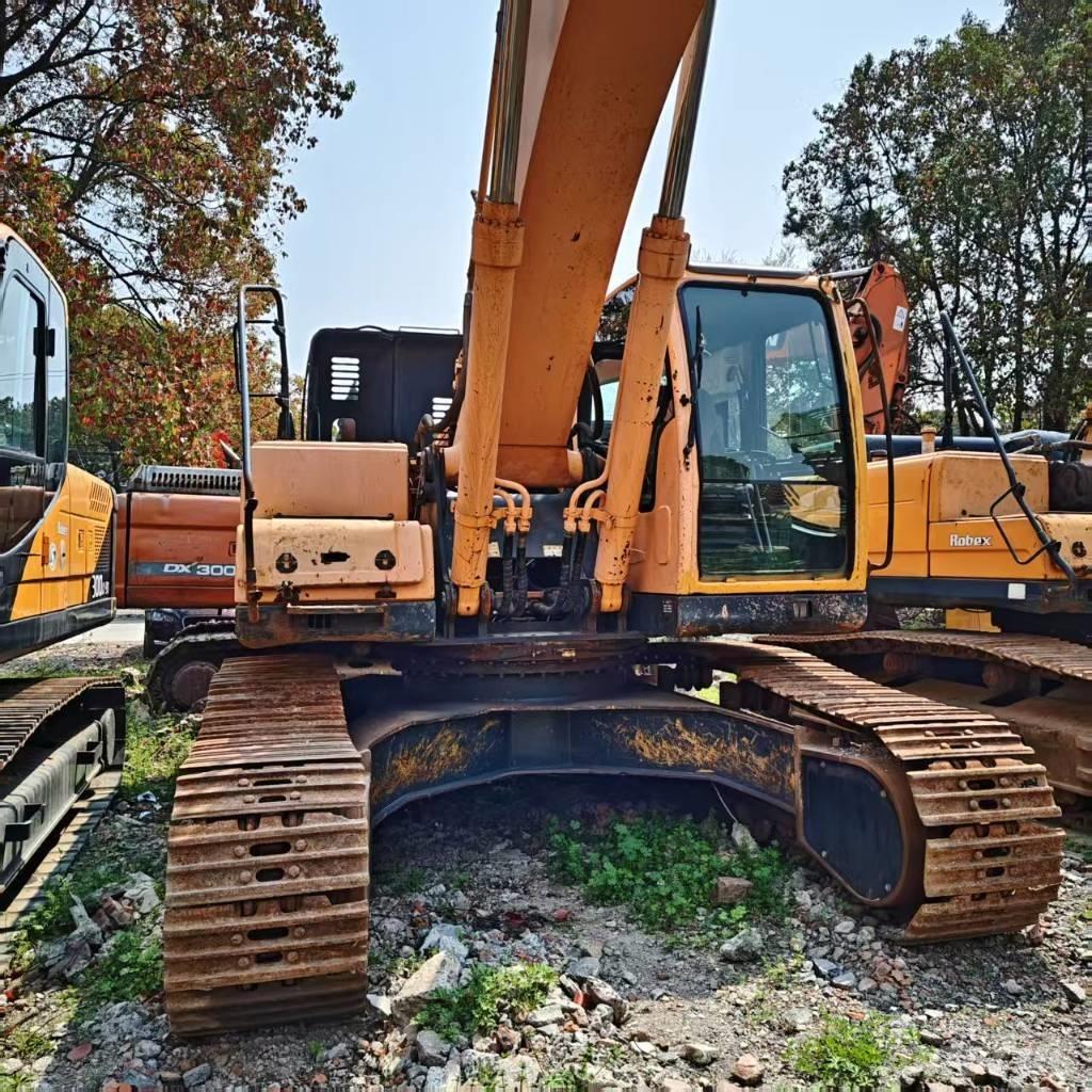 Hyundai Robex 305 LC Гусеничні екскаватори