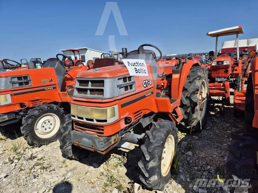 Kubota GT-8 Трактори