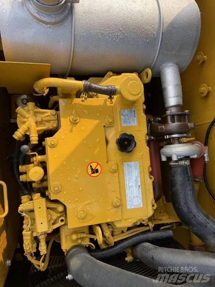 CAT 315 D2GC Гусеничні екскаватори