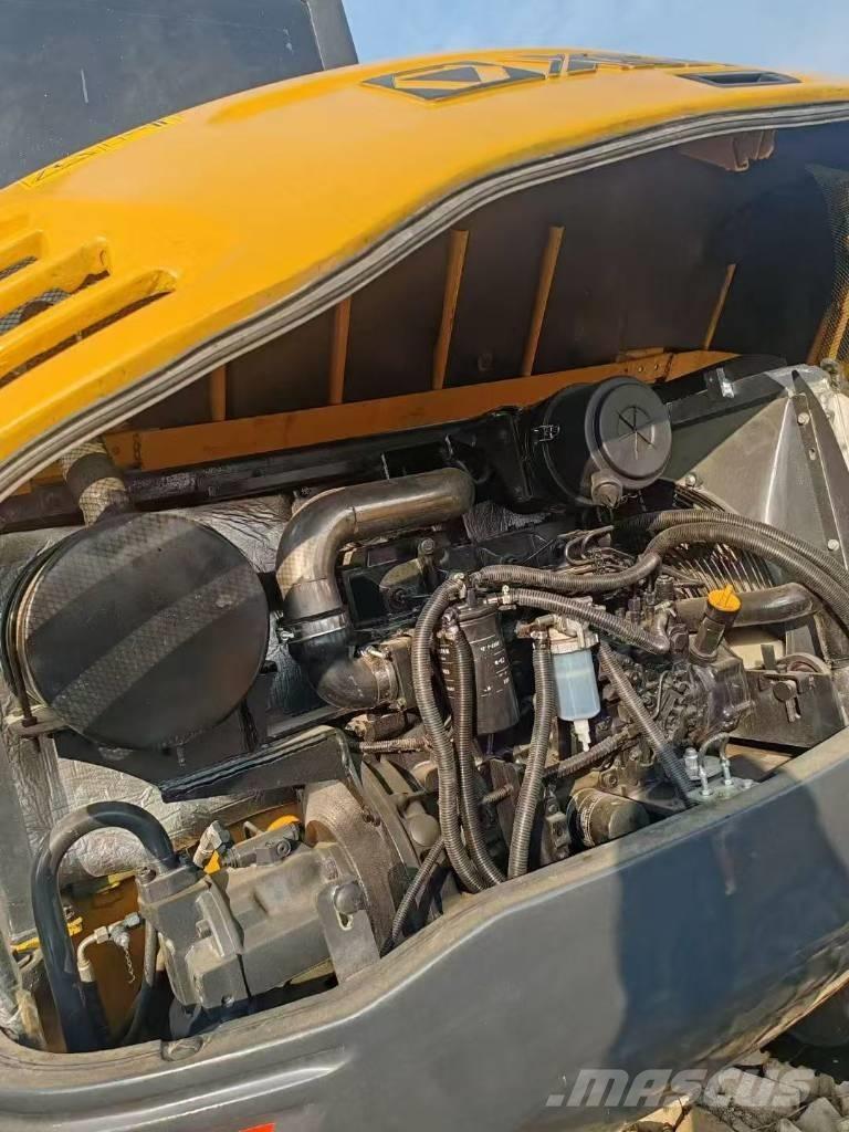 XCMG 60 Гусеничні екскаватори