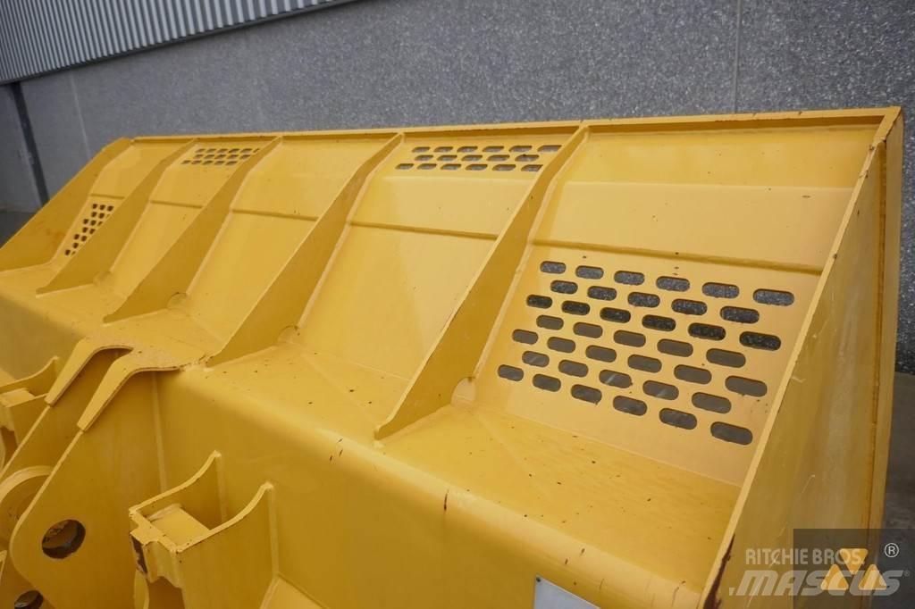 CAT 930 Bucket Ковші