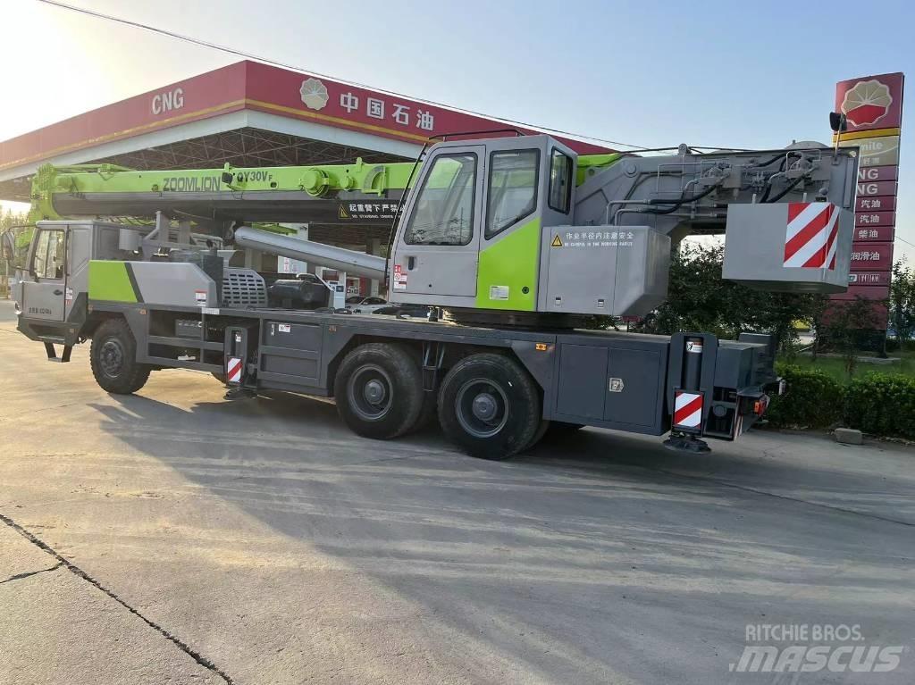 Zoomlion QY25V автокрани