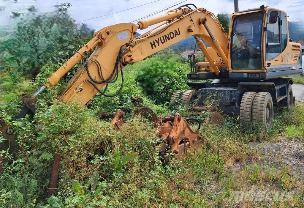 Hyundai Robex 140 W Колісні екскаватори