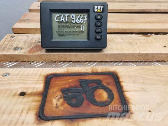 CAT 966F monitor Електроніка