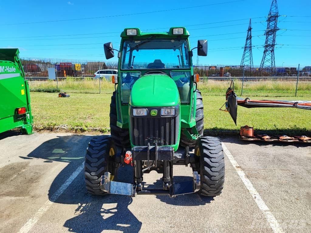 John Deere 4520 Трактори